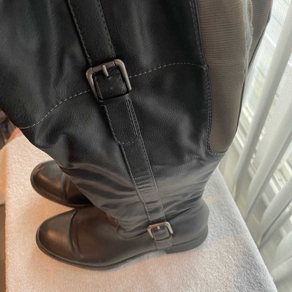 G.H. Bass & Co. Black Leather Women's Boots